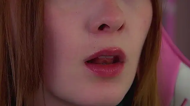 AgataFoxley live cam on StripChat