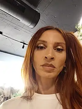 minniedrew (F milf) - Impress me