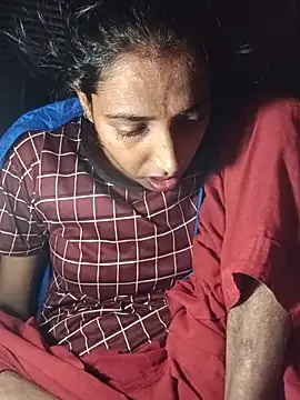 Pinki_thakur_1
