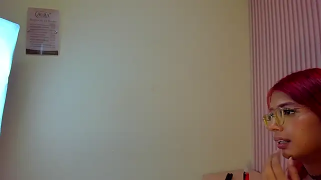 Mila_Saint live cam on StripChat