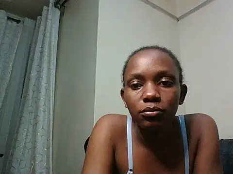 Pixieluck live cam on StripChat