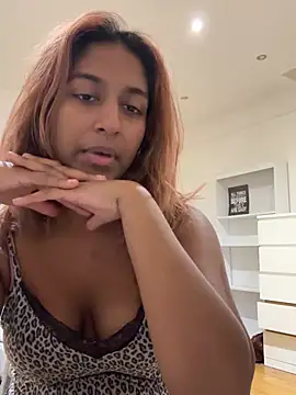 DonnaShy live cam on StripChat