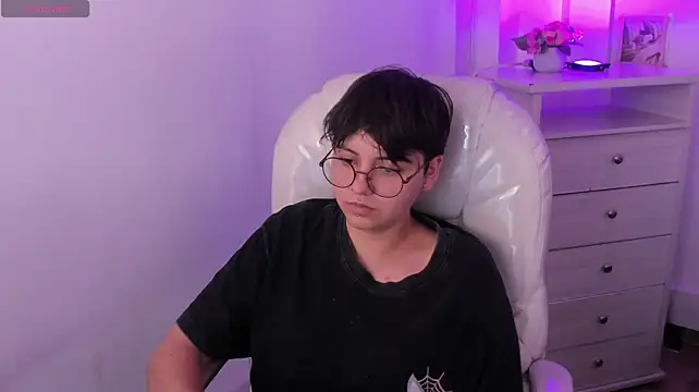 Nathaly_ds live cam on StripChat