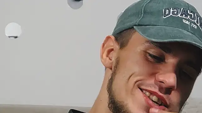Avgust__
