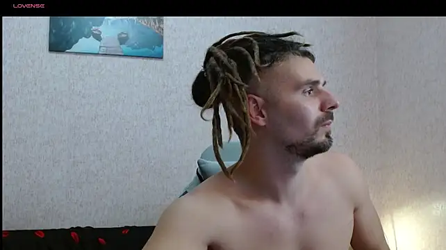 Aestheticguy101 on Stripchat