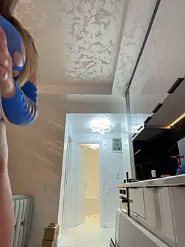 IsabellaEtthan live cam on StripChat