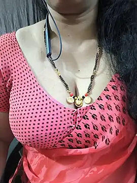 bhuvana_555 (F milf) - Boobs on honey
