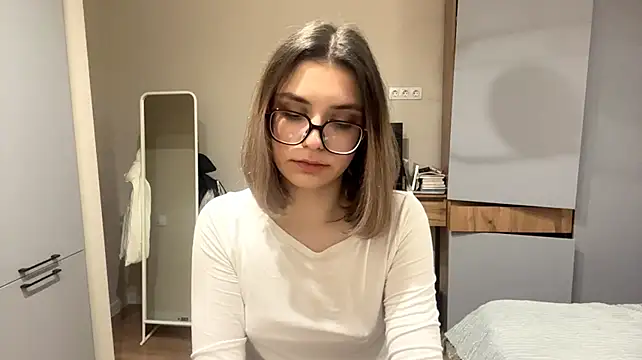 AnnaVelvetFire live cam on StripChat
