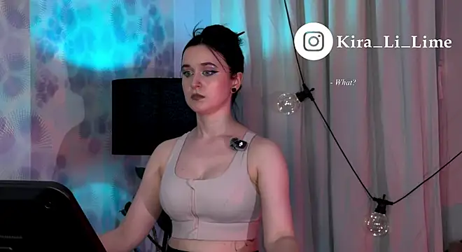 KiraLiLime live cam on StripChat