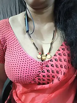 bhuvana_555 (F milf) - Boobs on honey