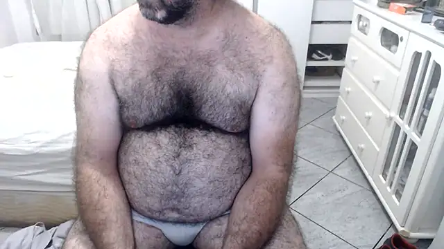 MysterBearMG live cam on StripChat