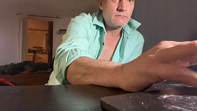 Guardiannif live cam on StripChat