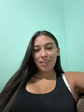 VictoriaLannee
