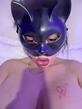 magnumbuse live cam on StripChat