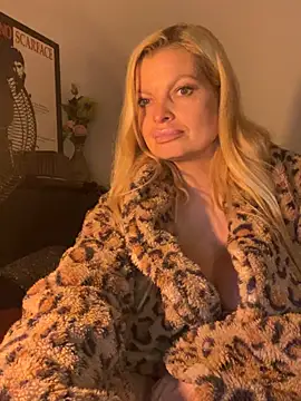 DivaVonTease