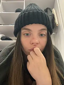 Kyivskyi_Tort live cam on StripChat