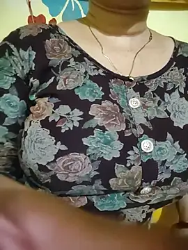 PARI51 live cam on StripChat