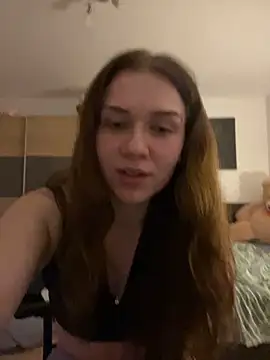 Mila-Sweets live cam on StripChat