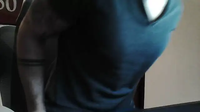 YourDreamCumTrue webcam