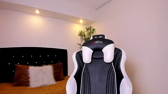 Kiara_Kamau_XXX