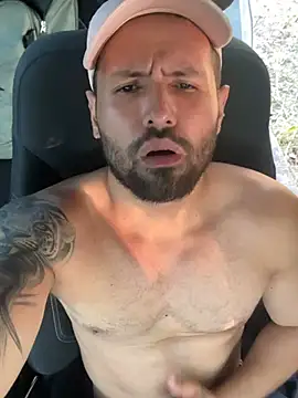 Valentinog live cam on StripChat
