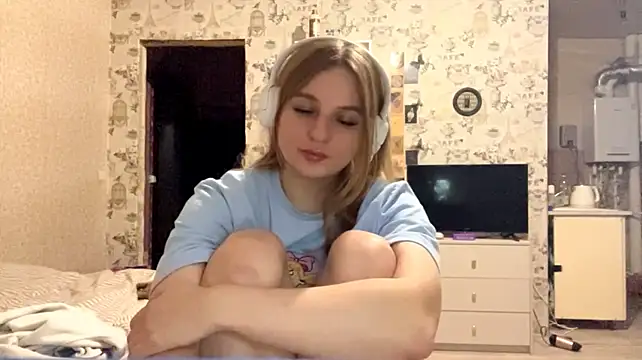 MickeyAshland live cam on StripChat