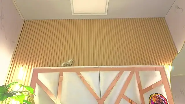 RaeDoll_t