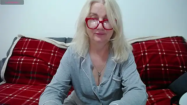 Blond_Woman