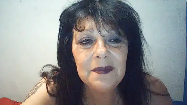 LadyCHARMS69 webcam
