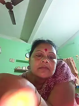 Husn_Malika77