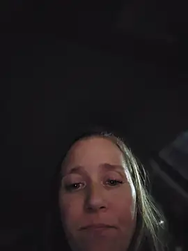 skyelarsomer (F milf) - Close up pussy flash