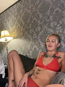 squirtqueennaughtycourts (G young) - HARDCORE FUCK & SQUIRTING😈💦😝