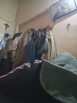 hairy_mannn2 (M young) - Undress