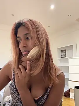 DonnaShy live cam on StripChat