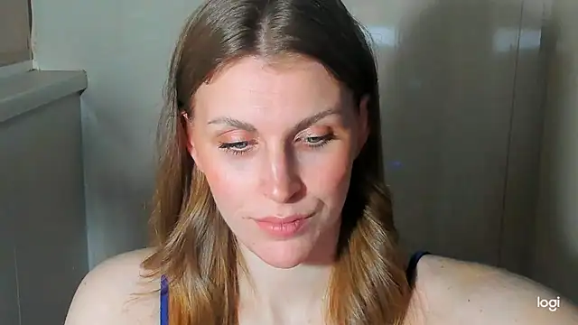 juliamuuun (F young) - 🎀best gift HB🎀