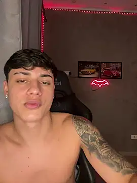 redmodelbr (M twink) - Bato uma punheta gostosa!
