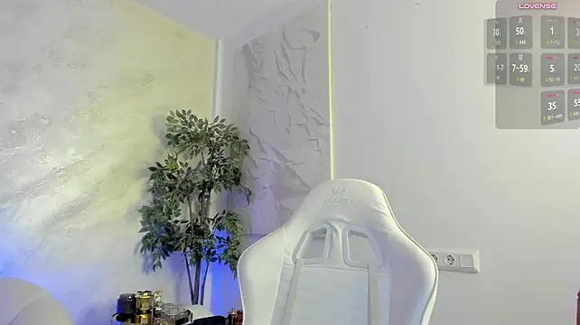 lissababe1 (F young) - SQUIRT SHOW