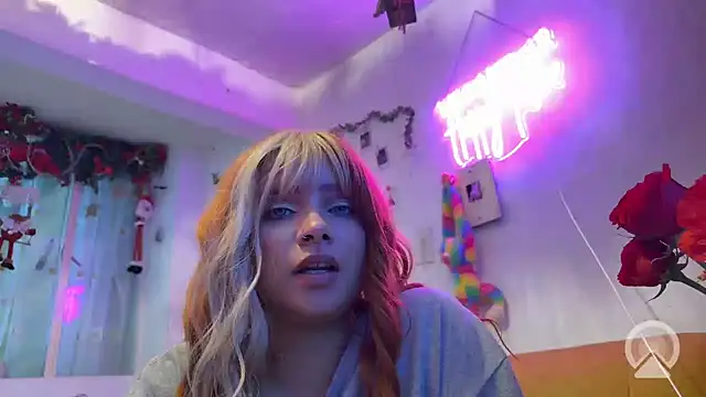 Olivia_Fox69 live cam on StripChat
