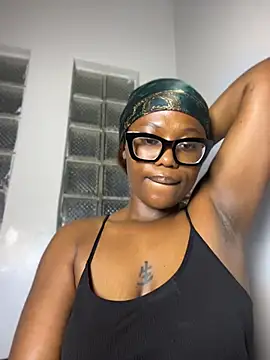 Moonzy777 webcam