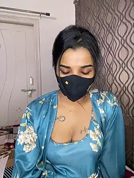 its_ur_flora live cam on StripChat
