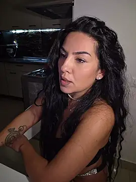hot-babygirl live cam on StripChat
