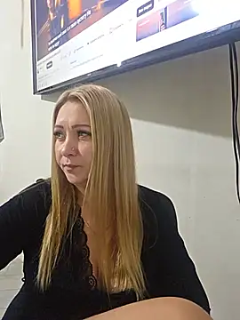 SassiSandra live cam on StripChat