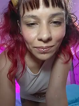 Hairy_ptt live cam on StripChat