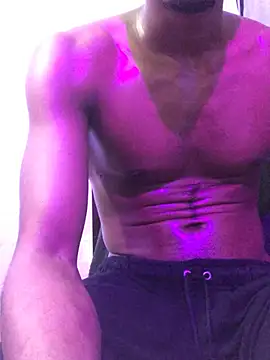 Kiing_afroditho live cam on StripChat