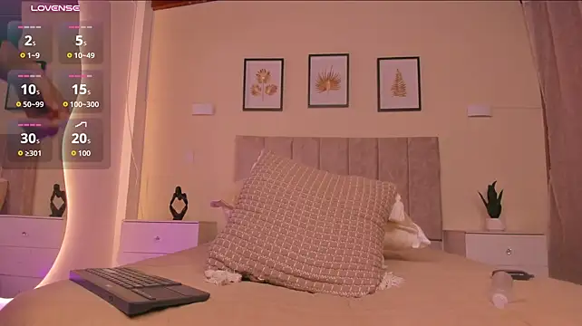 Modella: Miss_isaa_X
