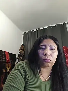 LeizaMagnus live cam on StripChat