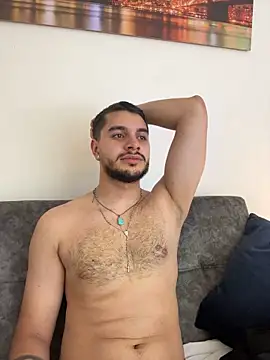 AmadeoWild live cam on StripChat