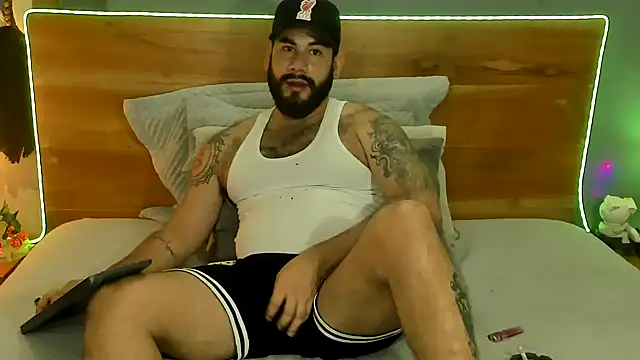 Prometeo-grizzly live cam on StripChat