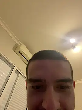 Ivis1999 live cam on StripChat