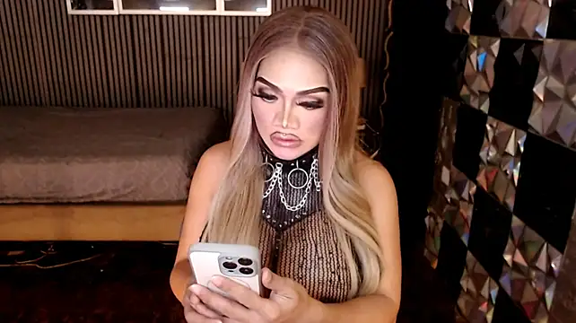 PrettyHorseCockTrans